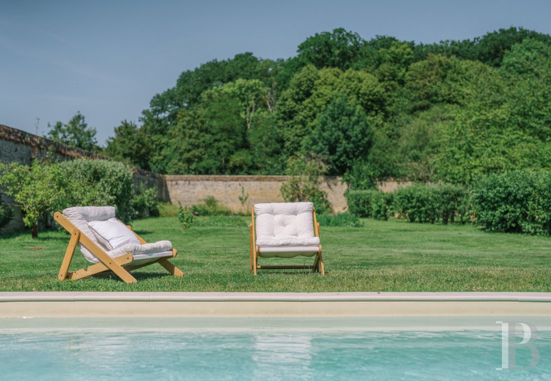 A colourful yet classic 18th century chateau in Calvados, to the south-east of Caen - photo  n°39
